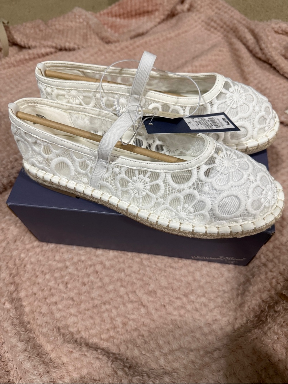 Universal Thread White Floral Lace Espadrille Flats with Elastic Strap